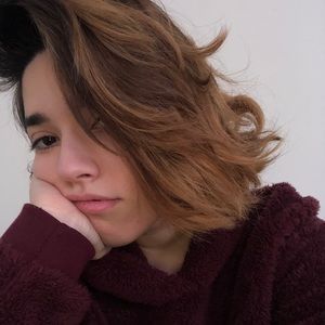 Meet your Posher, Carolina